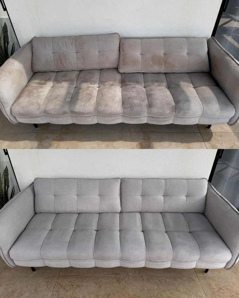 Antes e depois da higienização de um sofá cinza claro